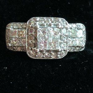 1cttw Diamond and 14k White Gold Past-Present-Future Ring Sz 7-8
